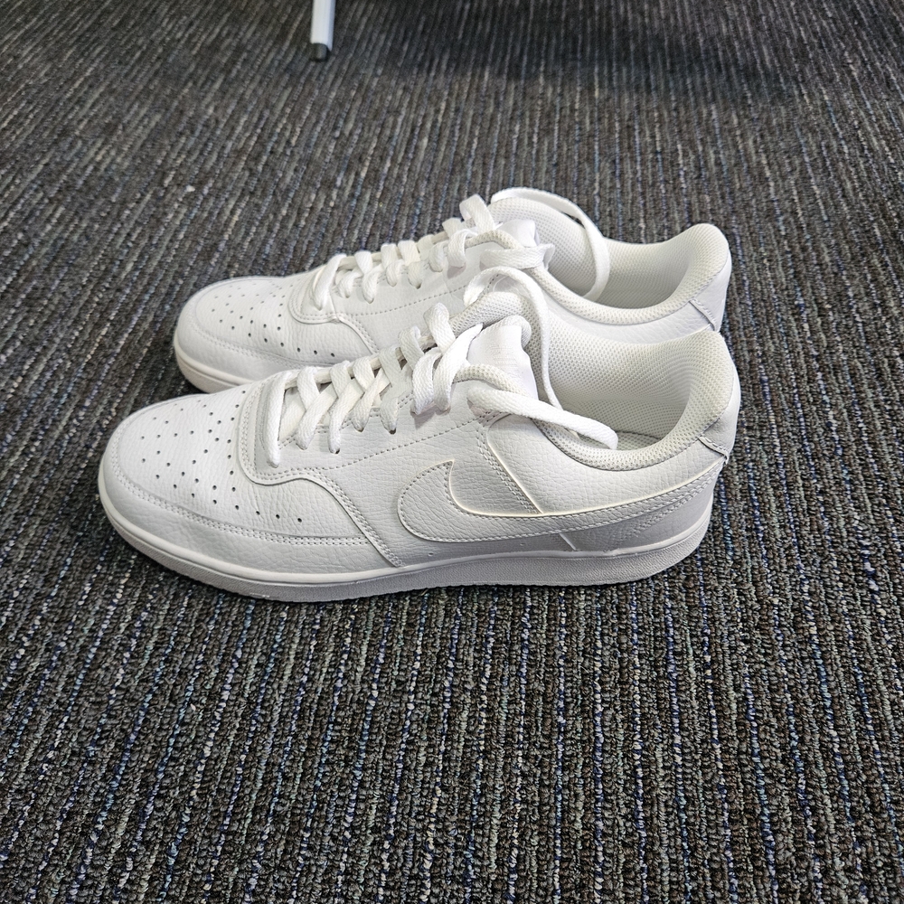 Nike Court Vision Low Sneakers